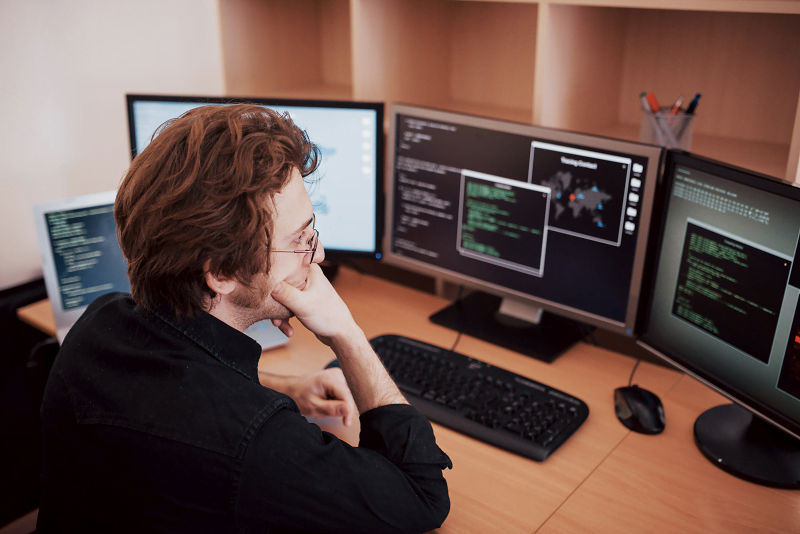 Apasih Bedanya Web Designer dan Web Developer??